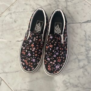 Vans, black floral, women’s size 6, slip on style.